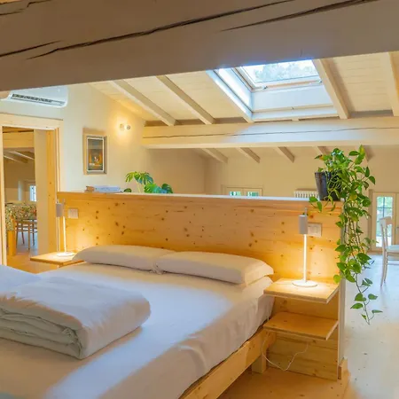 Vecie Apartahotel